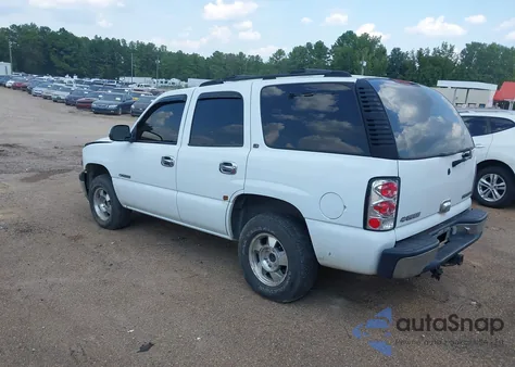 2001 Chevrolet Tahoe C1500 z USA, uszkodzony, nr VIN 1GNEC13T81R110940